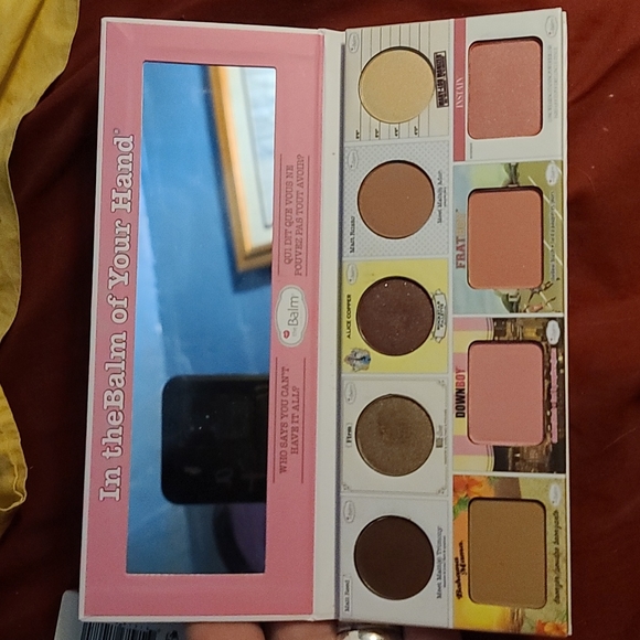 Makeup - Picture 3 of 3